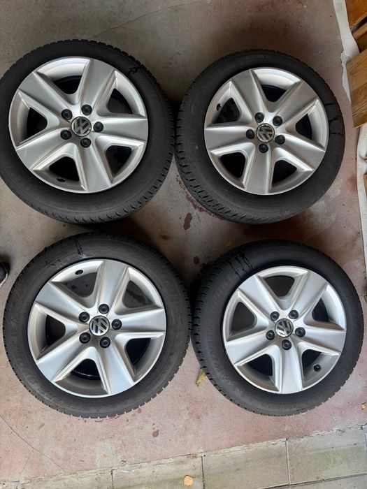 Felgi Stalowe z oponami 205/55 R16 Dunlop Winter Sport 5