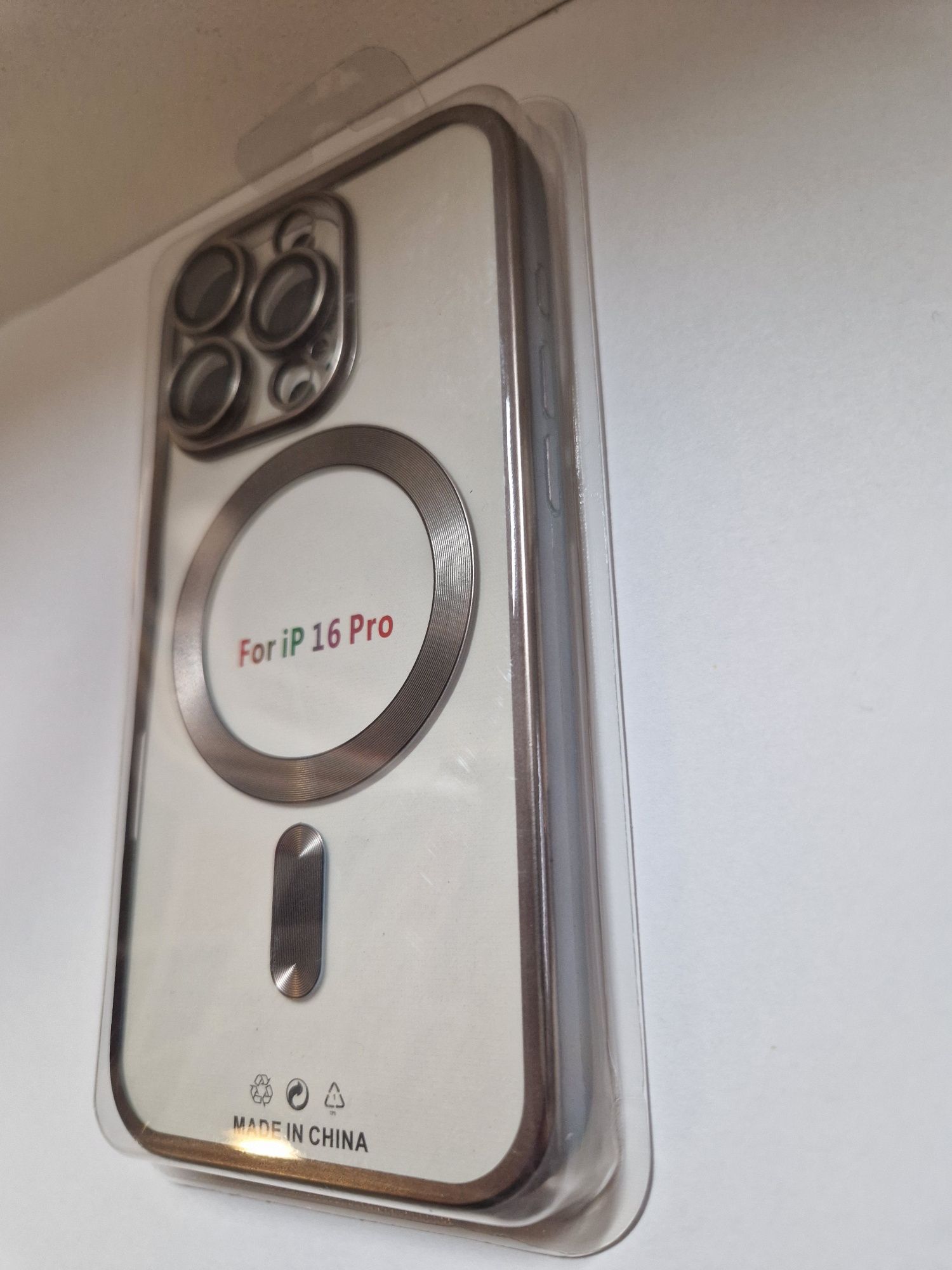 Metallic Magsafe Case do Iphone 16 Pro Tytan