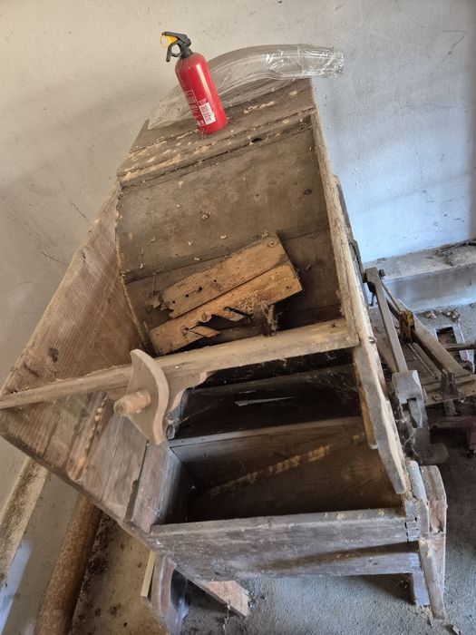 Oddam stare maszyny rolnicze