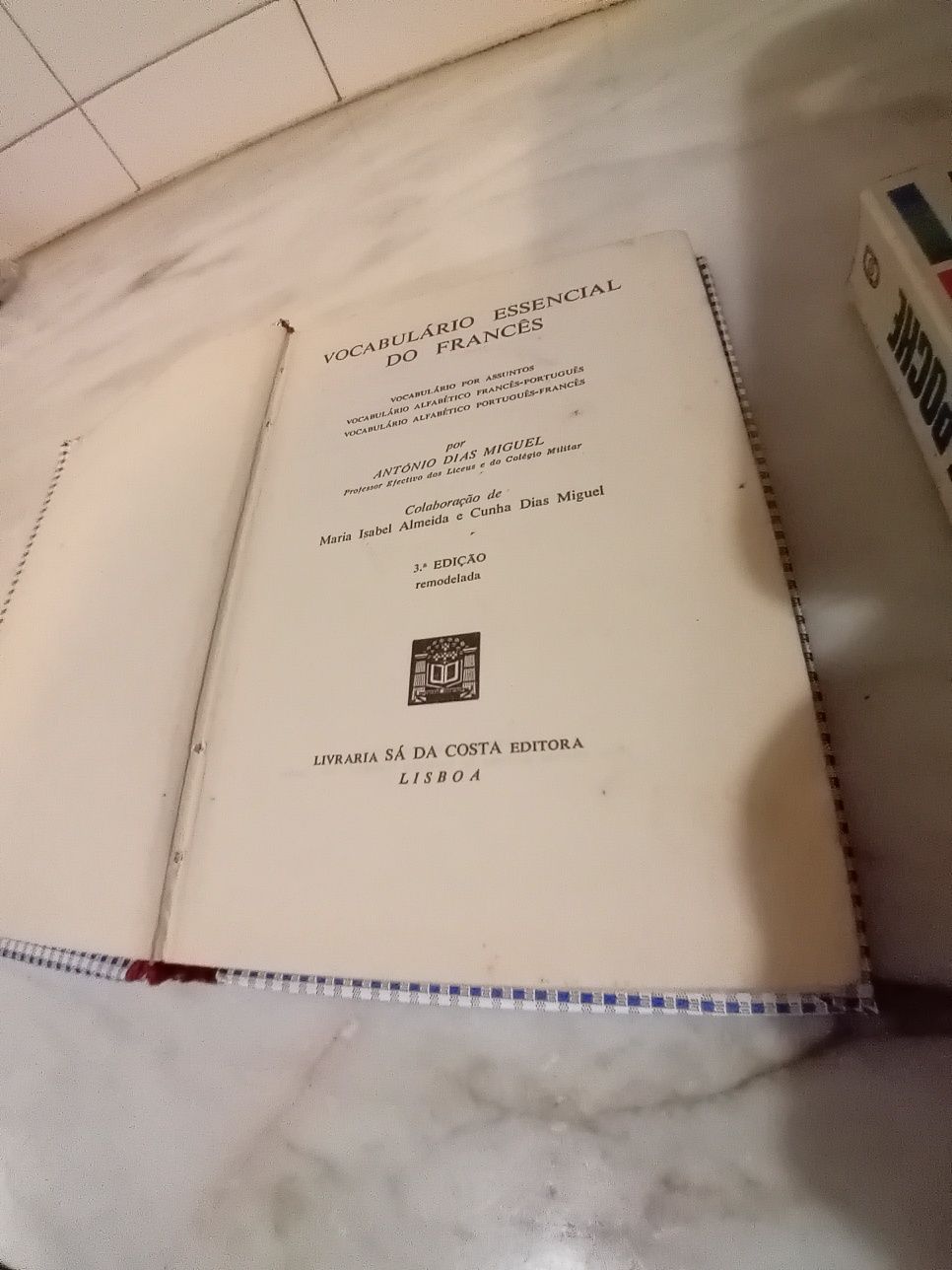 Conjunto de 2 Livros Vocabulário e Dicionário de Bolso Francês