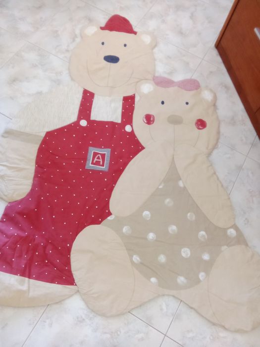 Tapete de criança em forma de urso