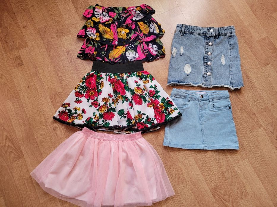 5 spódniczek w rozm 110/116