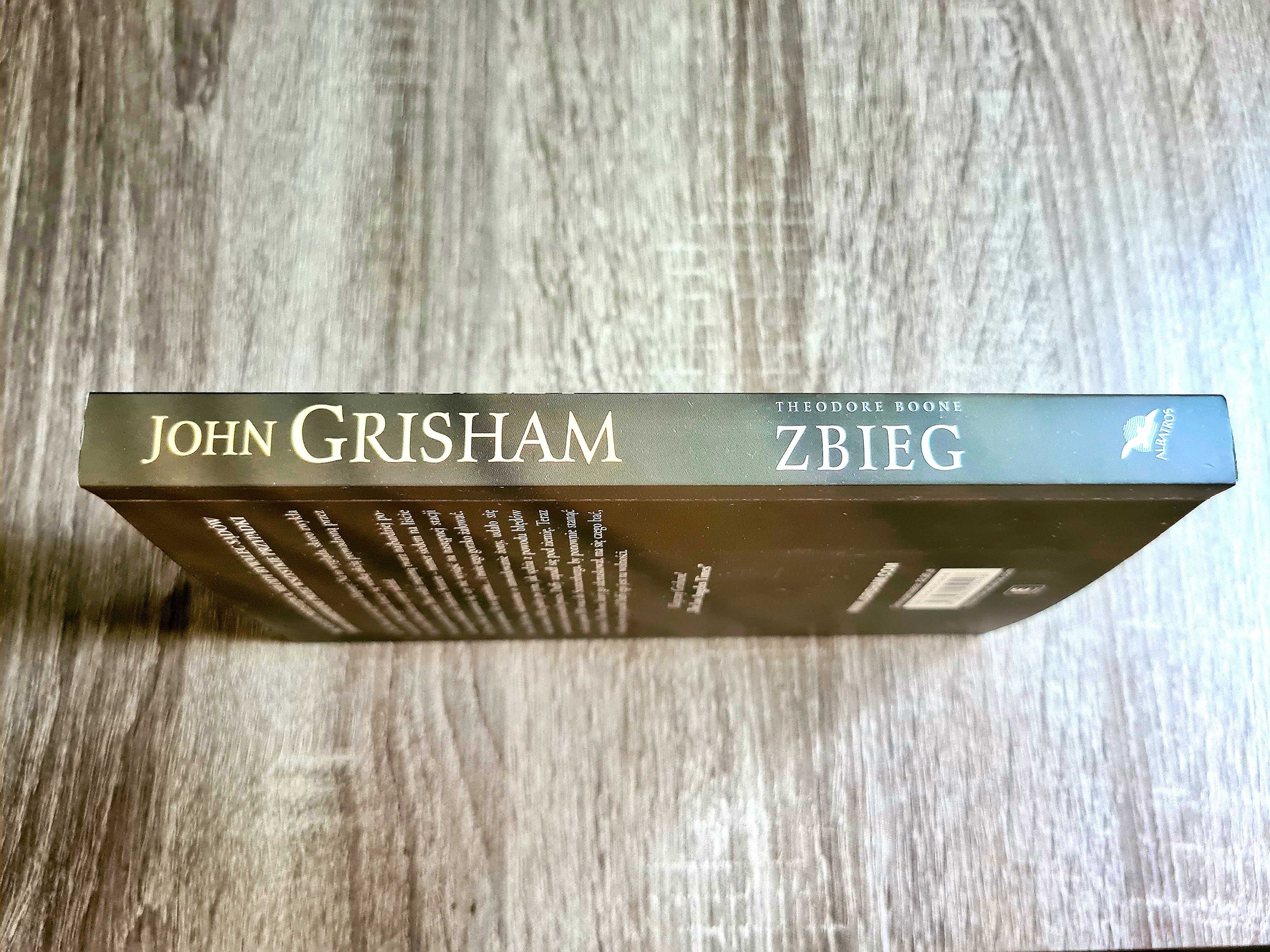 "Zbieg" John Grisham