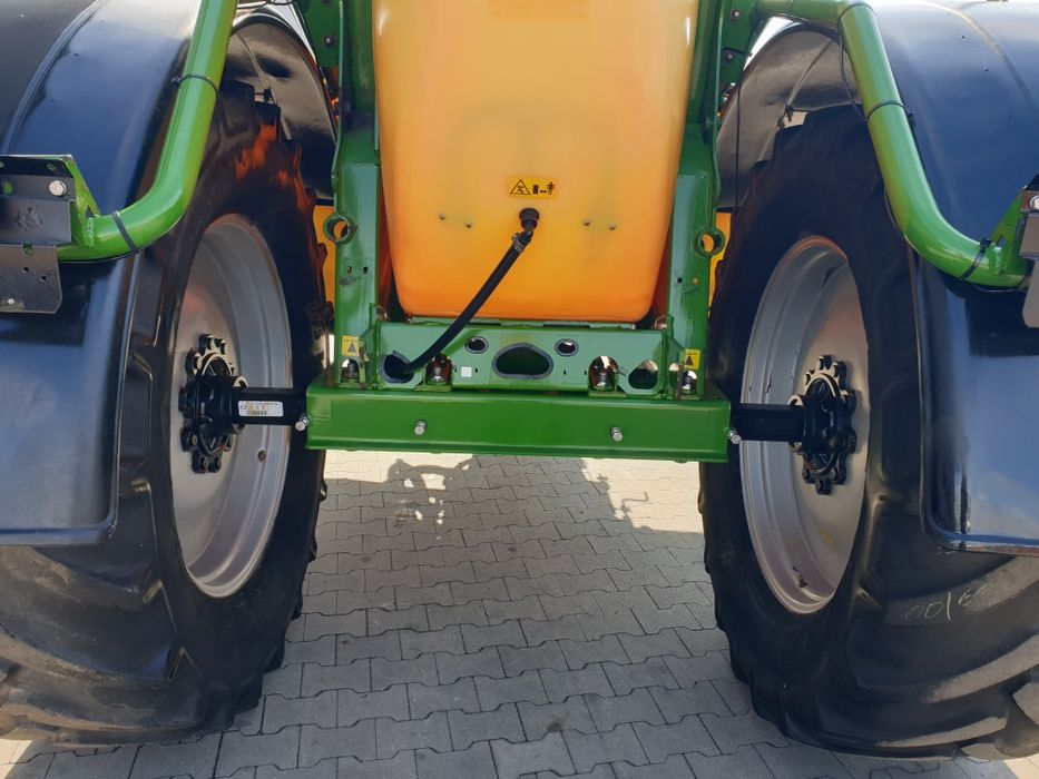 Zbiornik opryskiwacz opryskiwacza beczka Amazone UX 5600 l