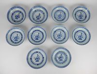 Conjunto de 10 pratinhos/taças antigas porcelana China