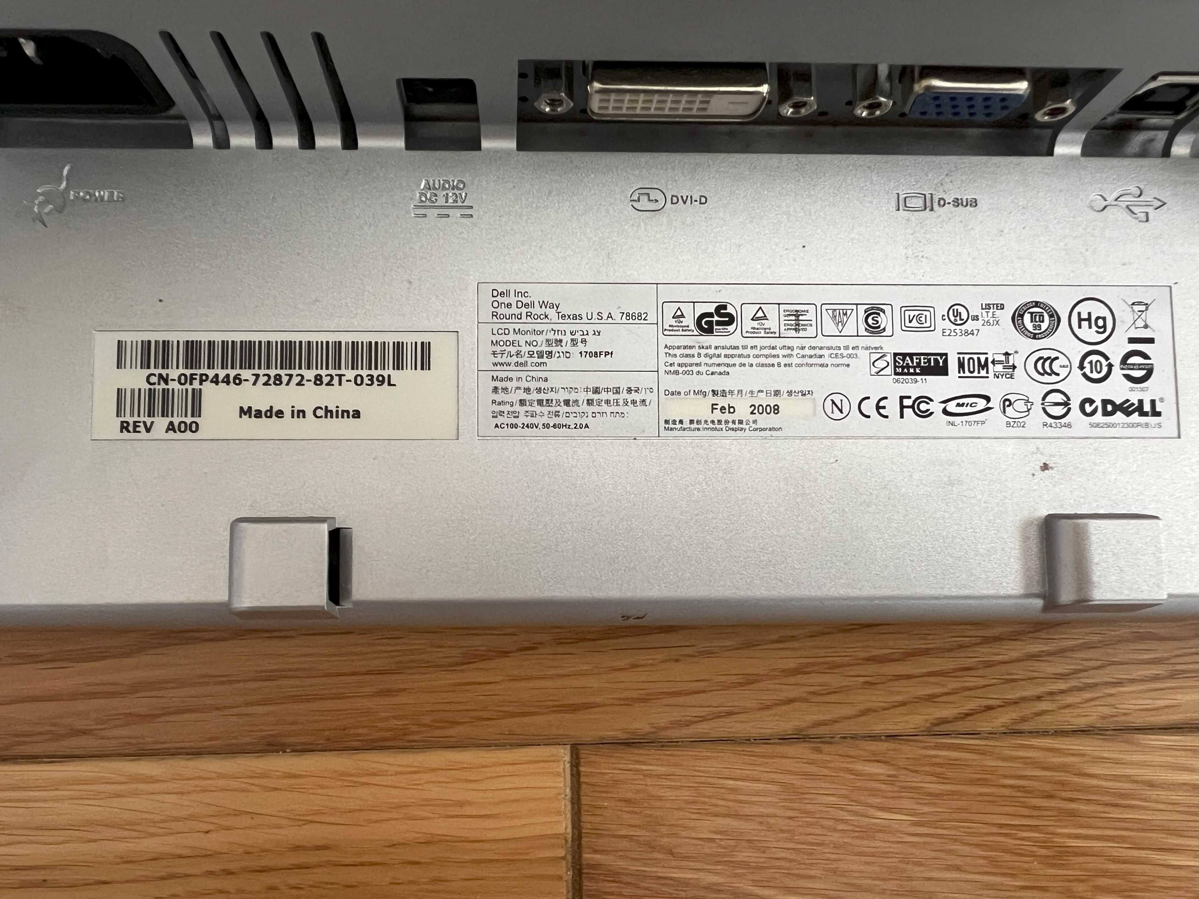Monitor LCD DELL 1708FPf matryca matowa, HUB USB