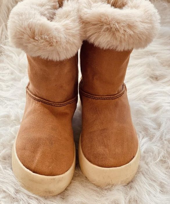 зимові чобітки Zara унти угги сапожки