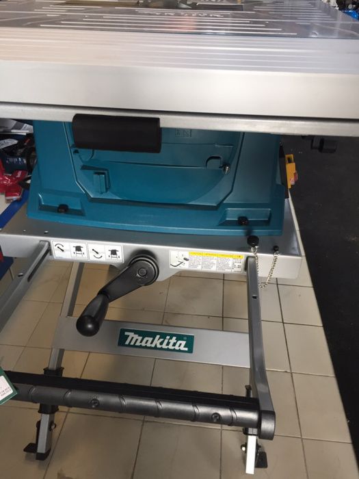 Serra de Mesa Makita MLT100 + Mesa de trabalho