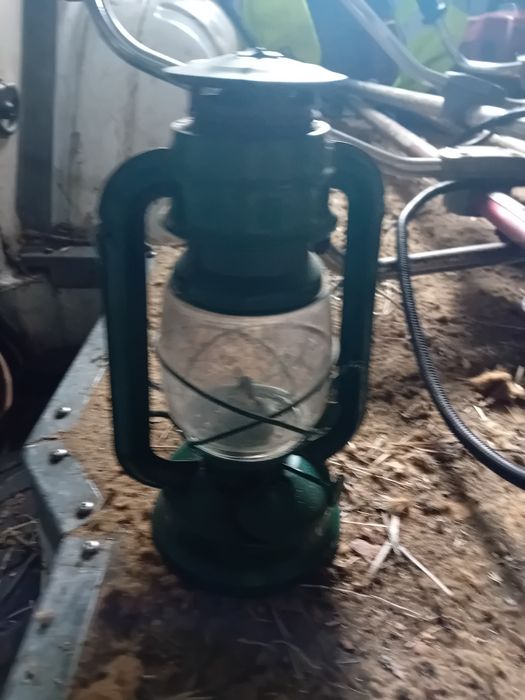 Vende-se lampada verde
