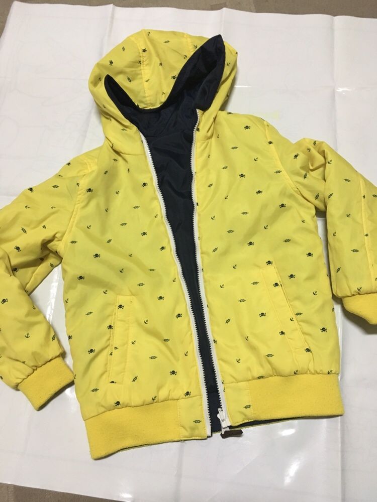 Lote 2 kispos finos, reversivel azul escuro e amarelo zara, verde H&M