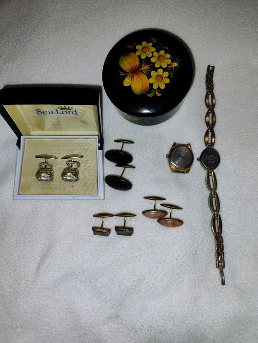 Продам часи все одним лотом