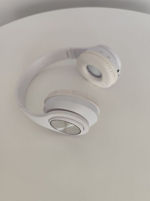 PlayStation 4 pro 1TB +4GRY/Słuchawki/Stojak na pady i słuchawki