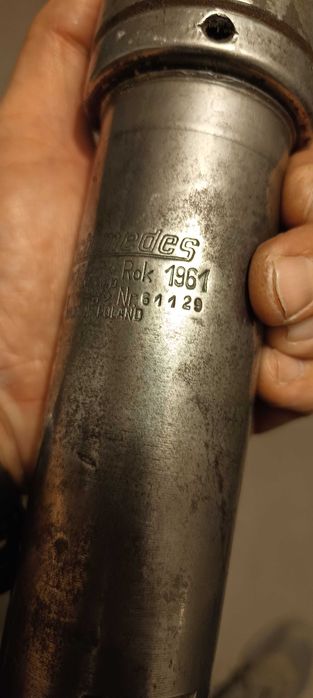 Młot pneumatyczny udarowy Archimedes PRL 1961.