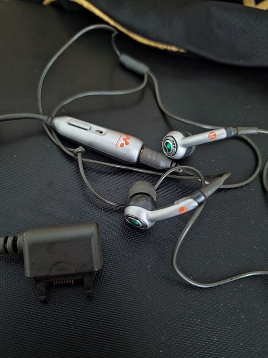 Słuchawki Sony Erricson / walkman dokanałowe