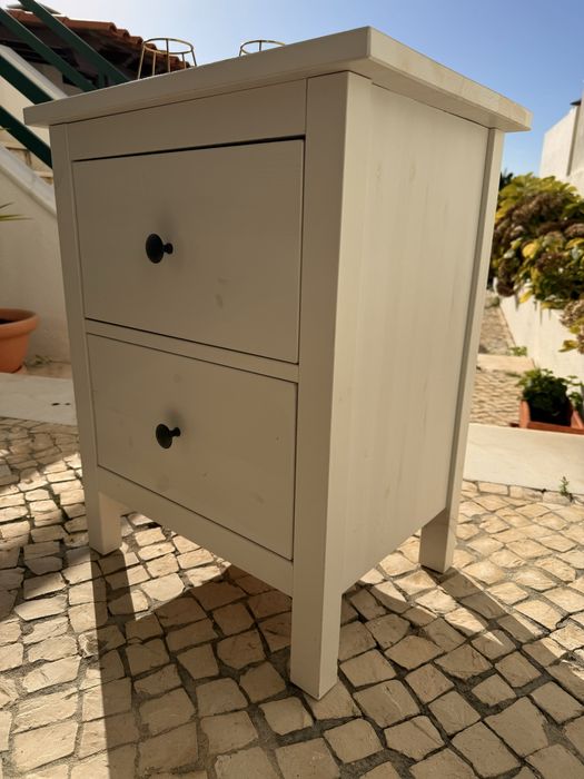 HEMNES | Mesinha de cabeceira - IKEA