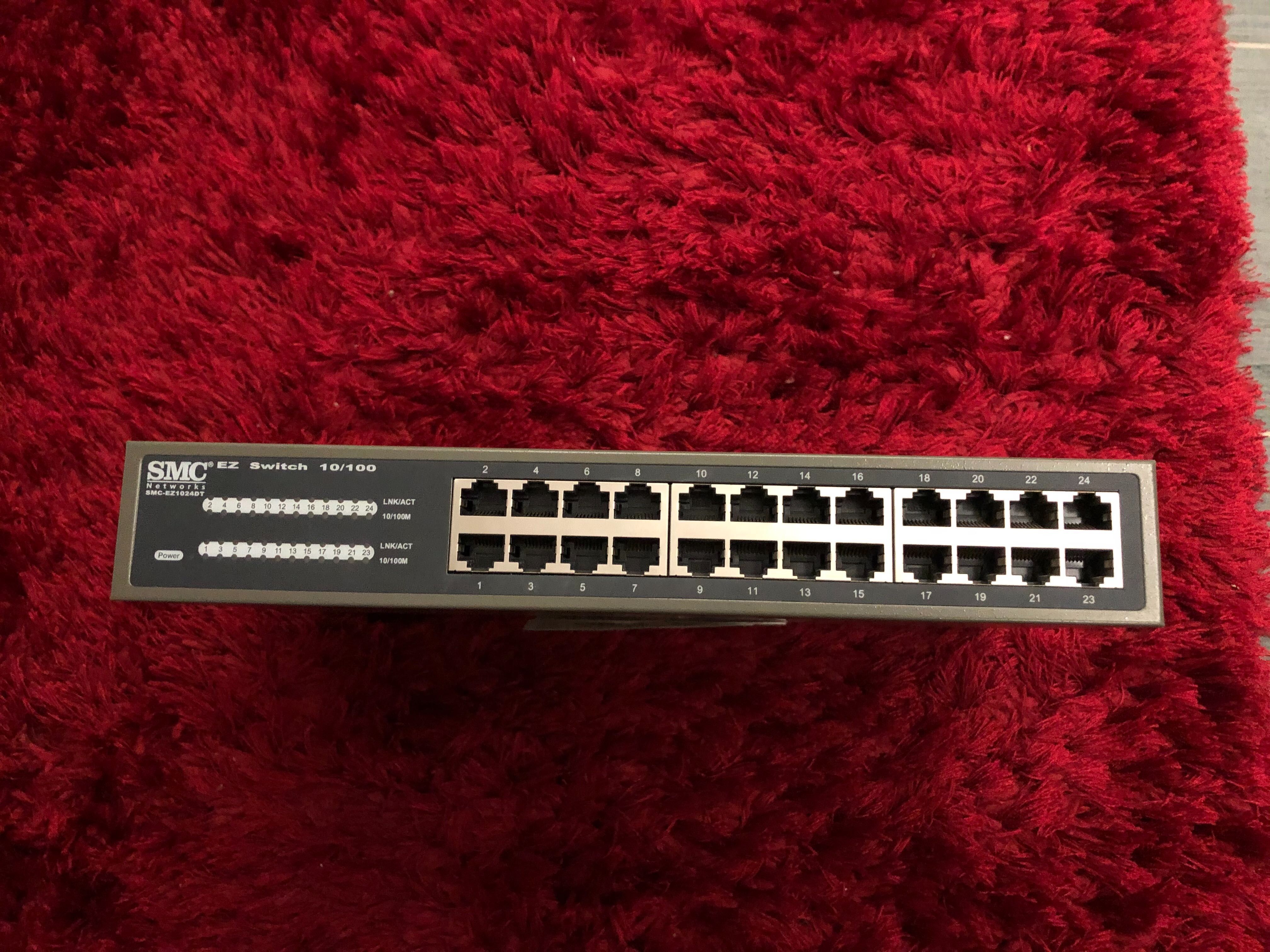 Switch SMC 24 port (EZ1024-DT)