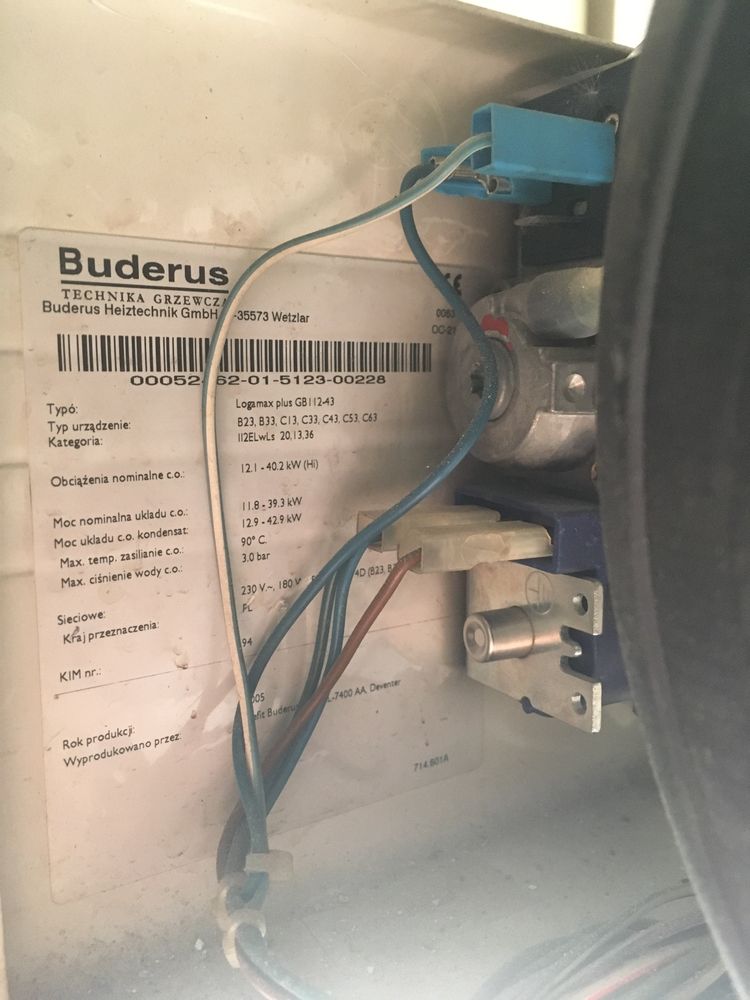 Buderus Logamax Plus GB112-43 gazowy kocioł kondensacyjny dwufunkcyjny