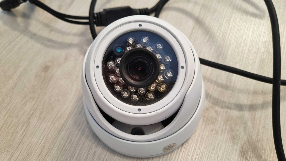 Продам відеокамери AHD купольна Tecsar