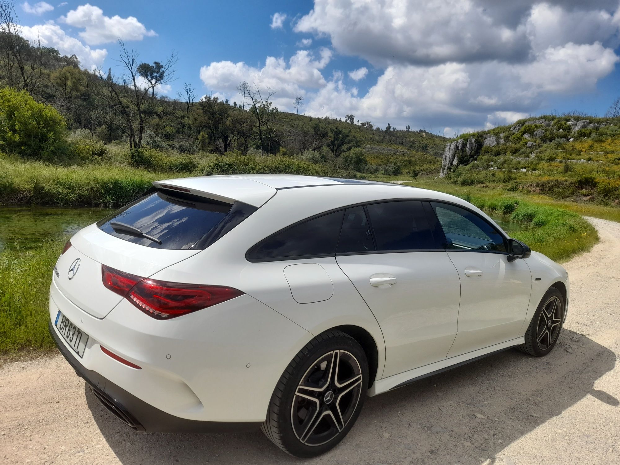 Mercedes CLA 250 E plug-in-hybrid EQ power AMG  66 000 kms pack night
