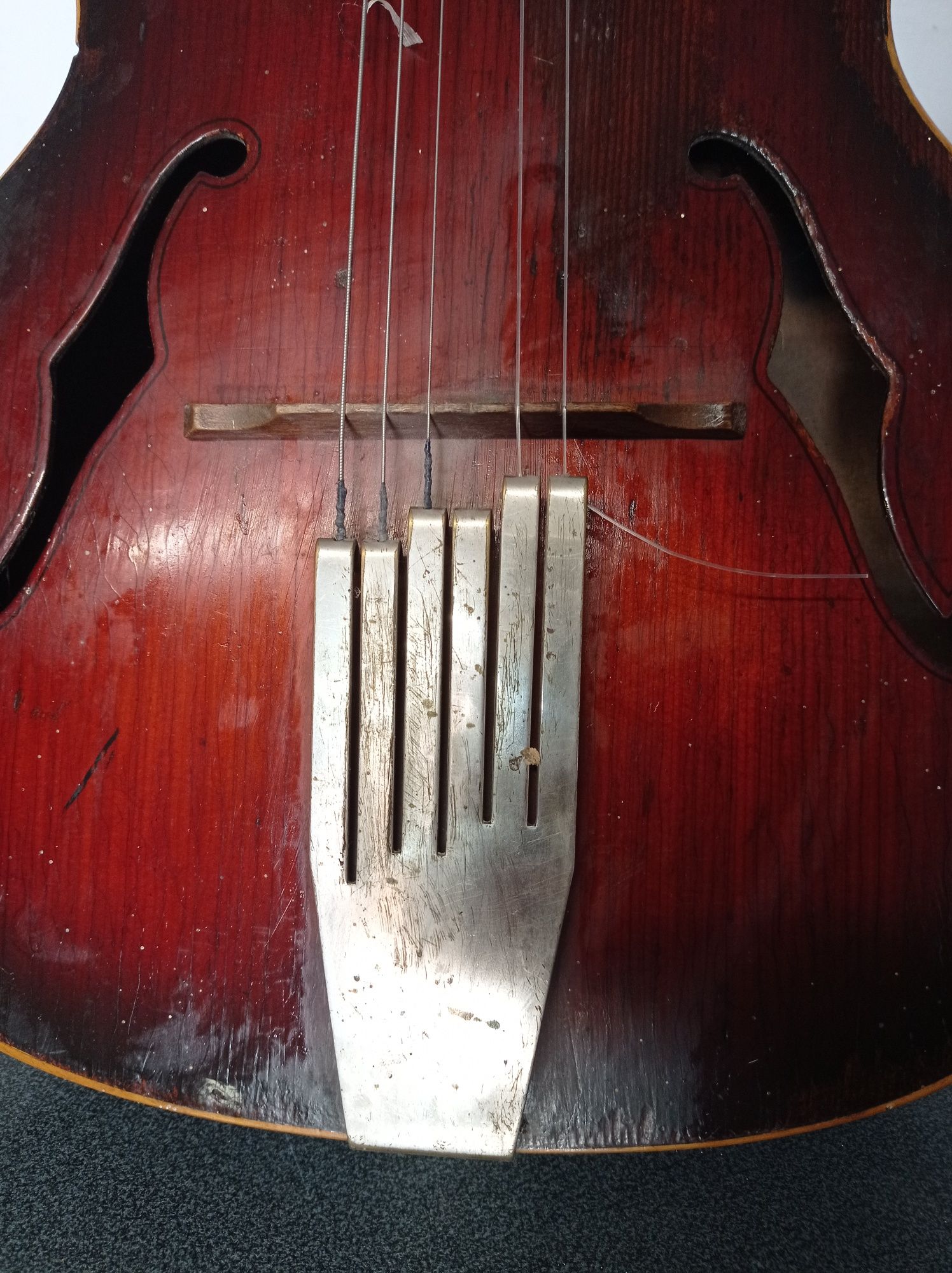 Stara gitara "Sylwia"