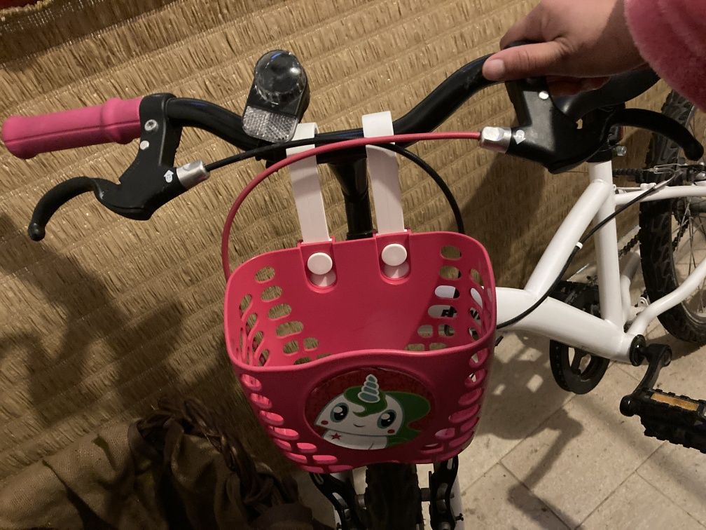 Bicicleta para criança dos 7 aos 9 anos em excelente estado como nova