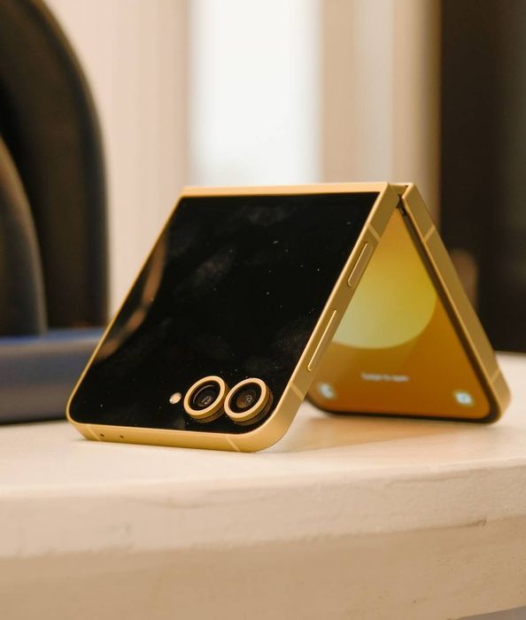 Vendo z flip 6 como novo