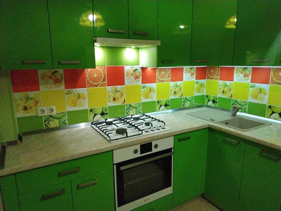 Продаж 4-кімн.кв. з великим тамбуром (власник)