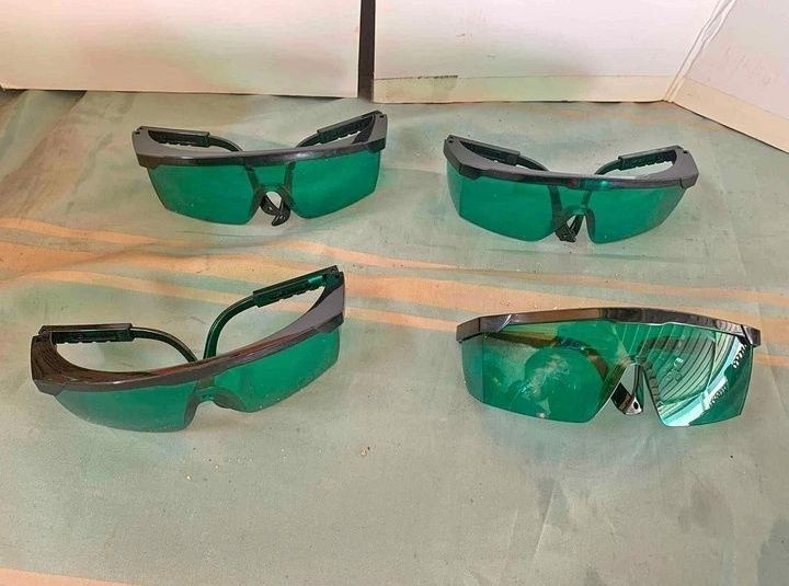 Óculos de proteção a laser para depilação

Óculos de proteção a laser