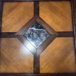 Mesa de centro com gaveta