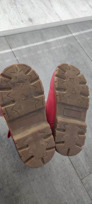 Trapery dla dziewczynki, co rozmiar 27.