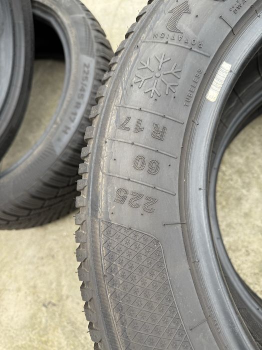 225/60/17 Kleber Kristalp HP3 SUV