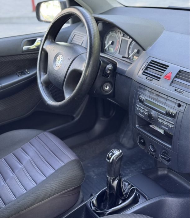 Шкода Фабія / Skoda Fabia 1.4 Газ / Бензин Універсал