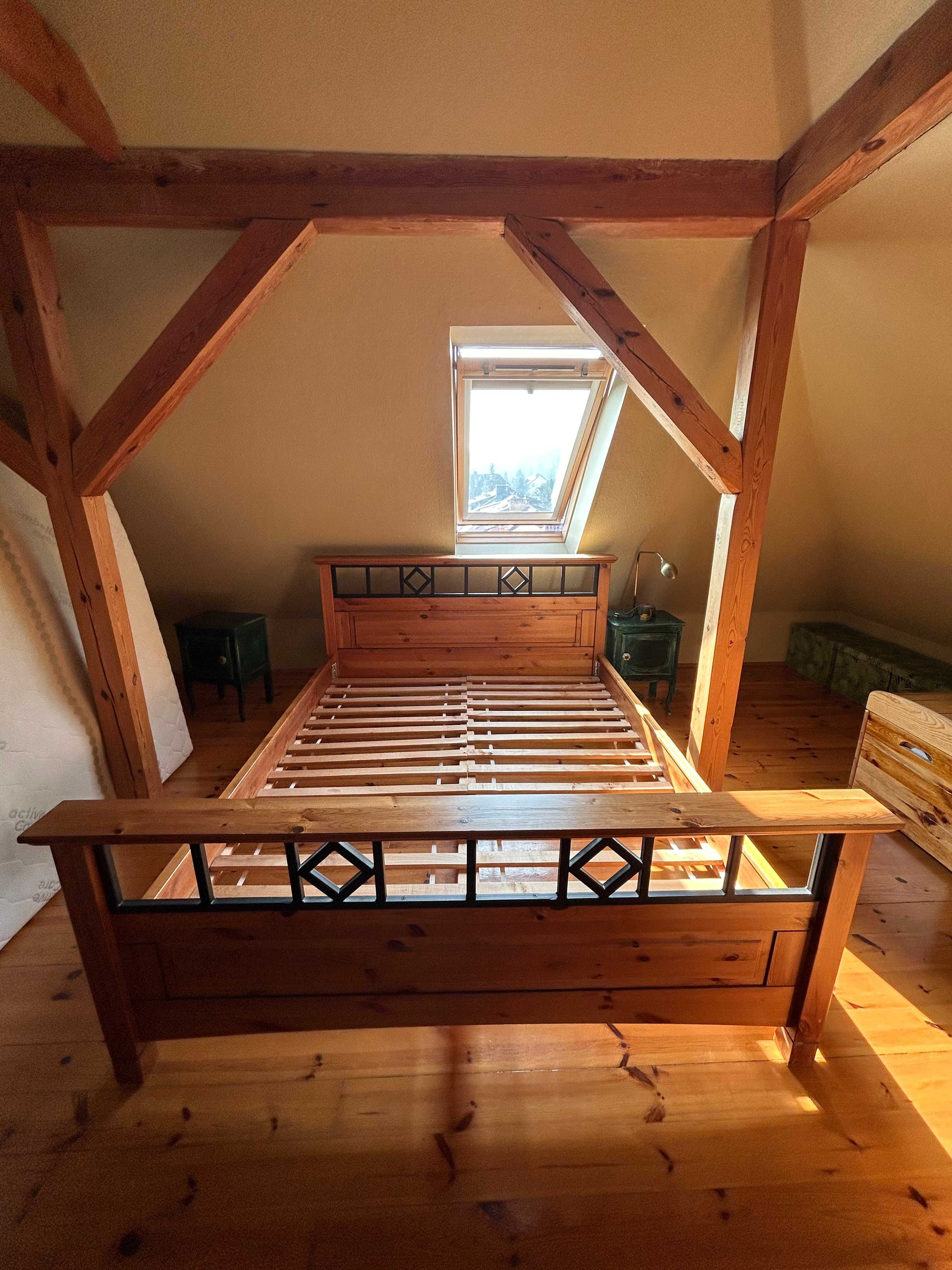łóżko drewno/metal, solidne i efektowne