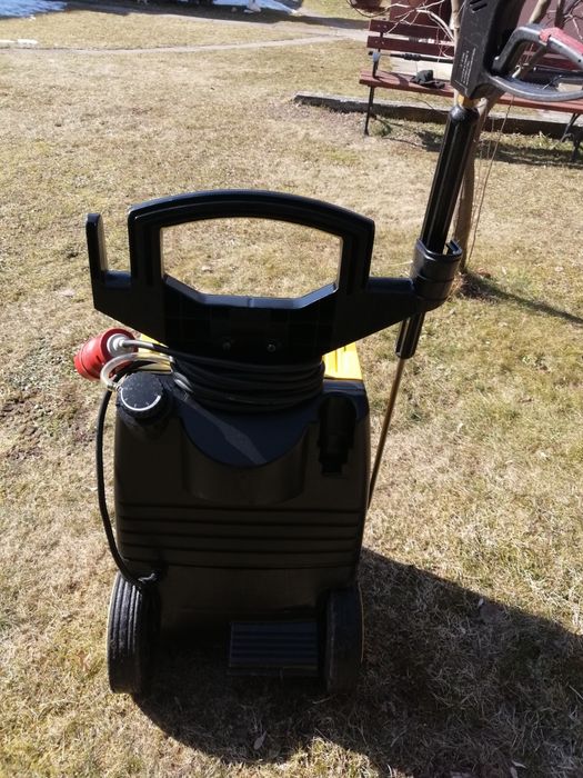 Myjka wysokociśnieniowa KARCHER HD 1090 zimnowodna