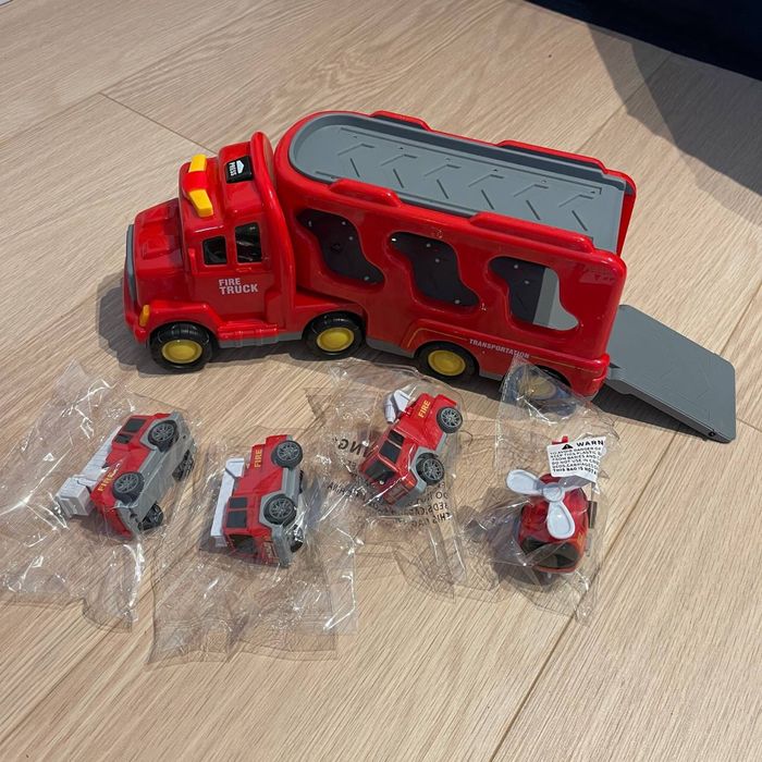 Розвиваючий набір 5 в 1 Temi музичний трак із машинками (пожежні)