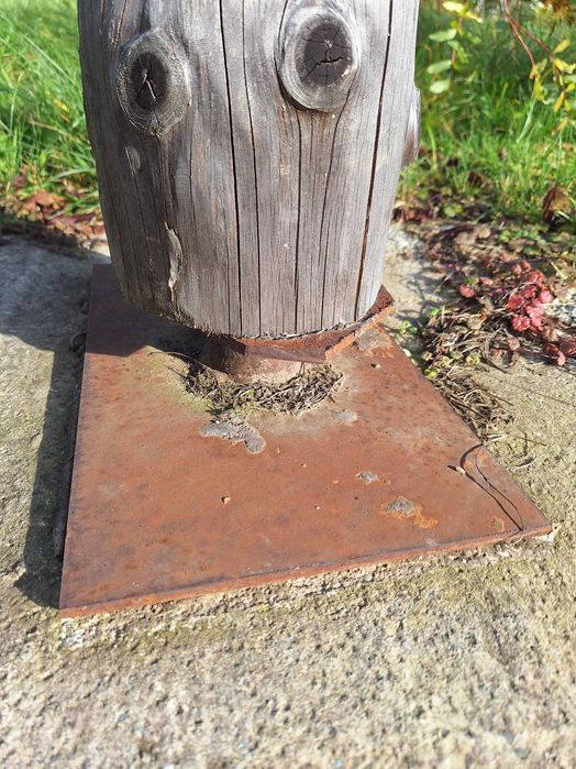 Sprzedam stelaż drewnianej wiaty z bocznymi zasłonami.