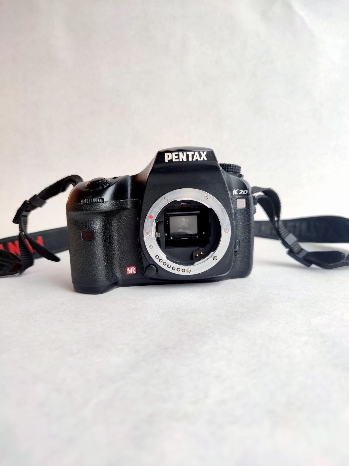 Pentax K20D body дзеркальна фотокамера