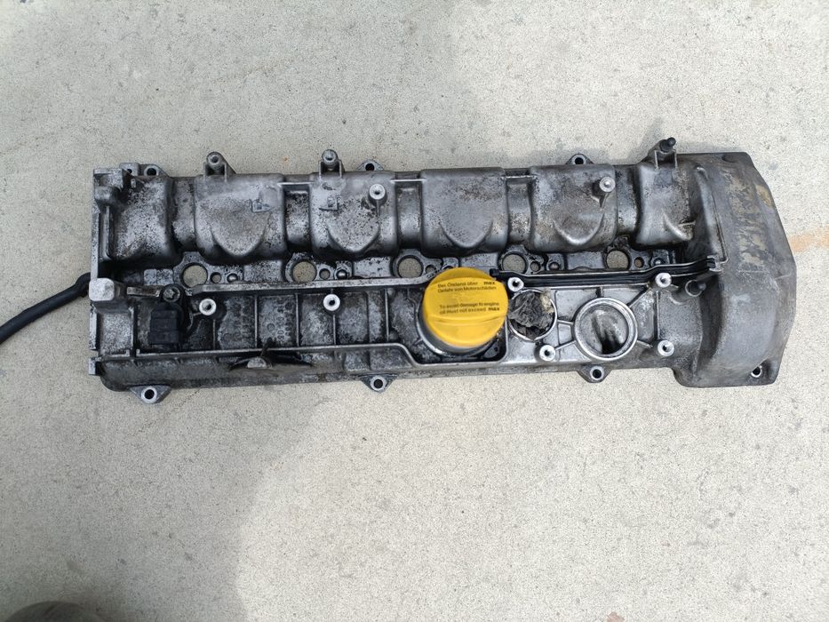 Pokrywa zaworów jeep grand Cherokee Mercedes 2.7 crd
