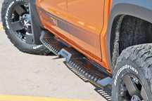 Progi stopnie orurowanie boczne Mitsubishi L200 Isuzu D-Max Mercedes X