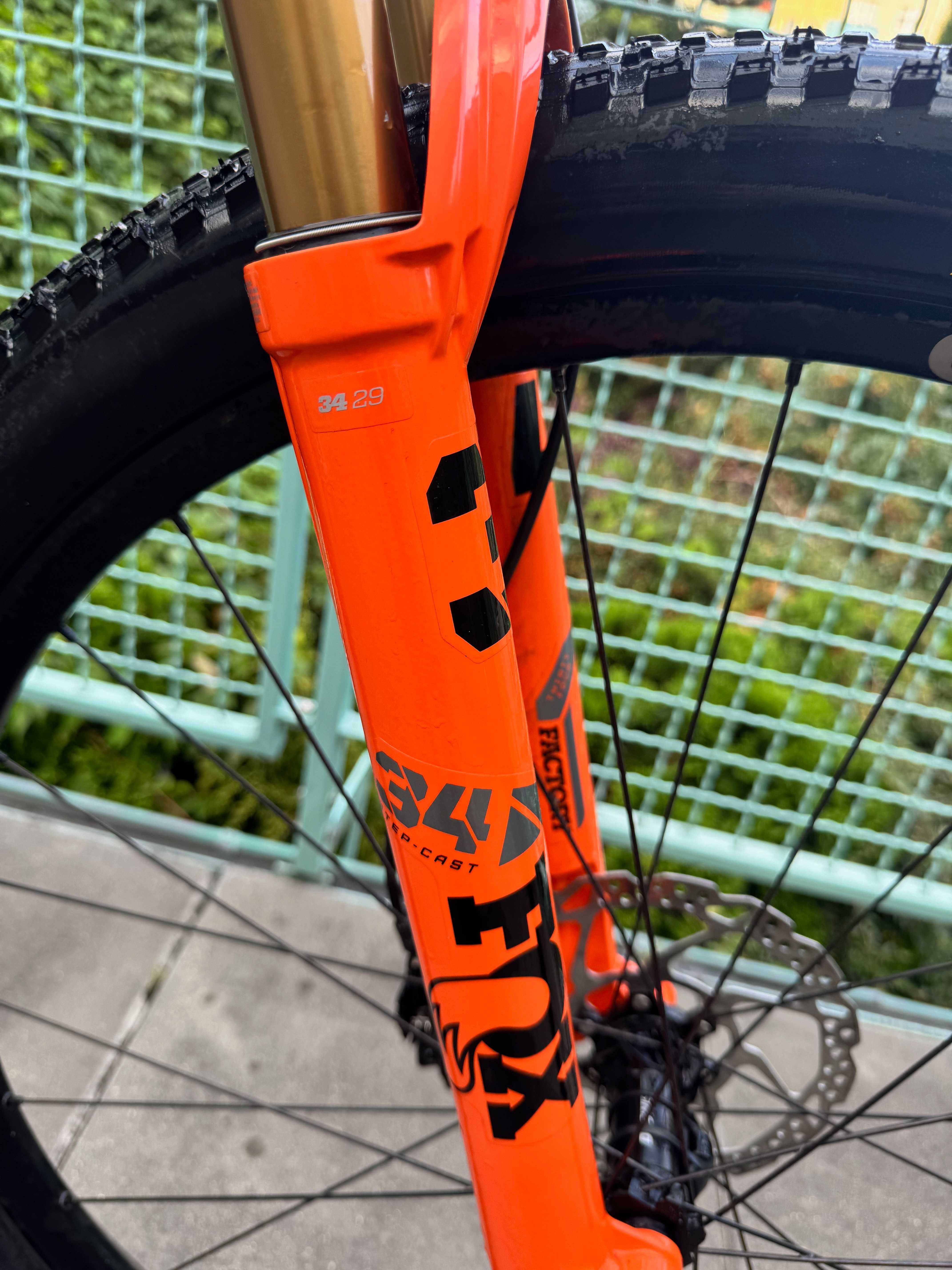 Orbea Oiz M30 2022  XL – FOX Kashima