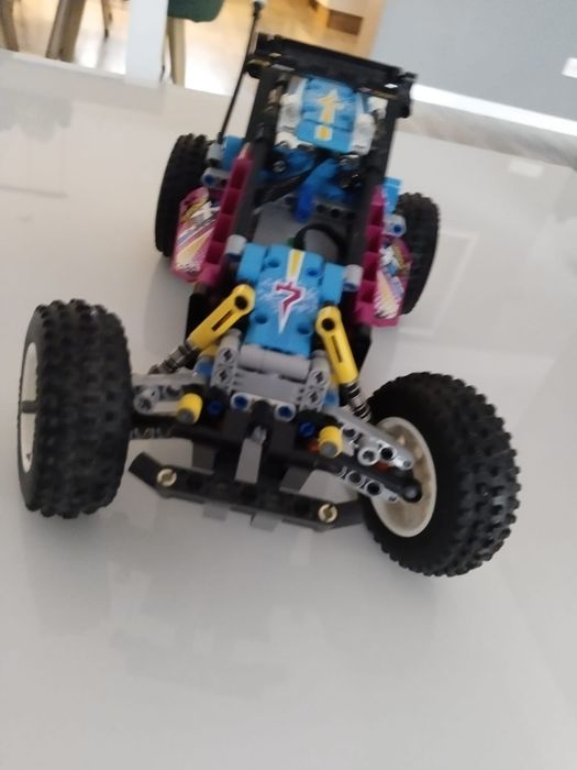 Lego technic Buggy zdalnie sterowany 42124