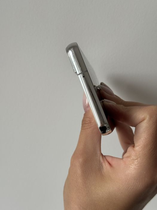 Samsung S22 білий