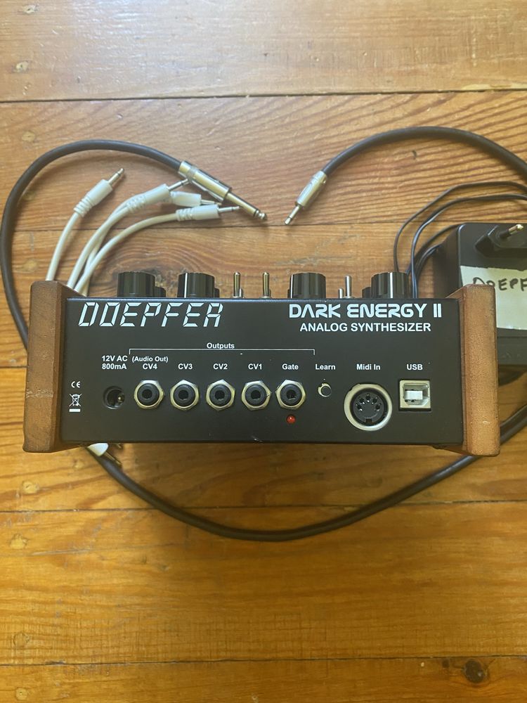 Doepfer dark energy 2 напів-модулярний синтезатор eurorack модуль