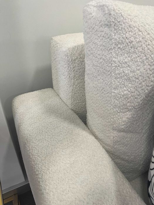 Sofá branco 3 lugares
