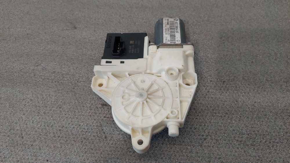 Motor vidro trás direito RENAULT Megane III (BZ0_)