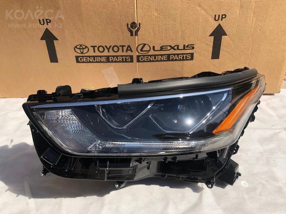 Бампер передний, бампер Toyota Highlander 2020 2021 2022 2023 2024
