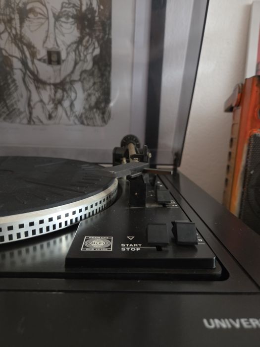 Gramofon Universum F5585