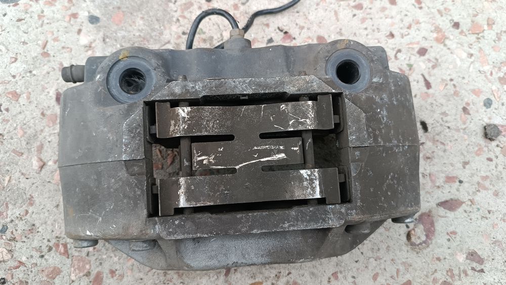 Супорт тормозной Honda Legends kb1 оригинал