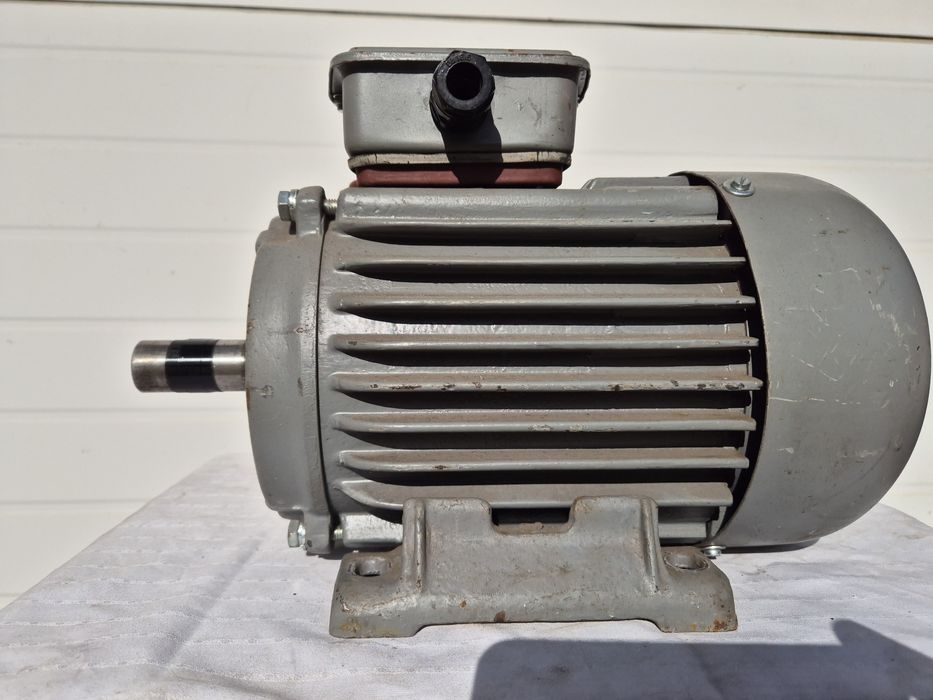 Silnik elektryczny 1,5kW, 900 obrotów