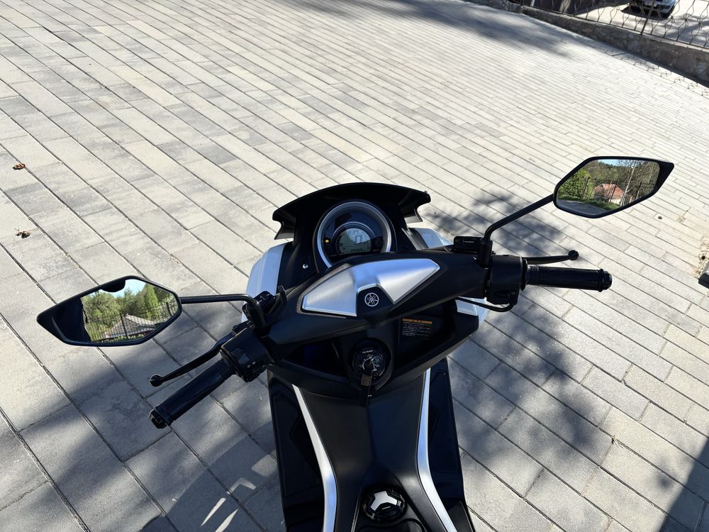 Yamaha N max 125 ABS